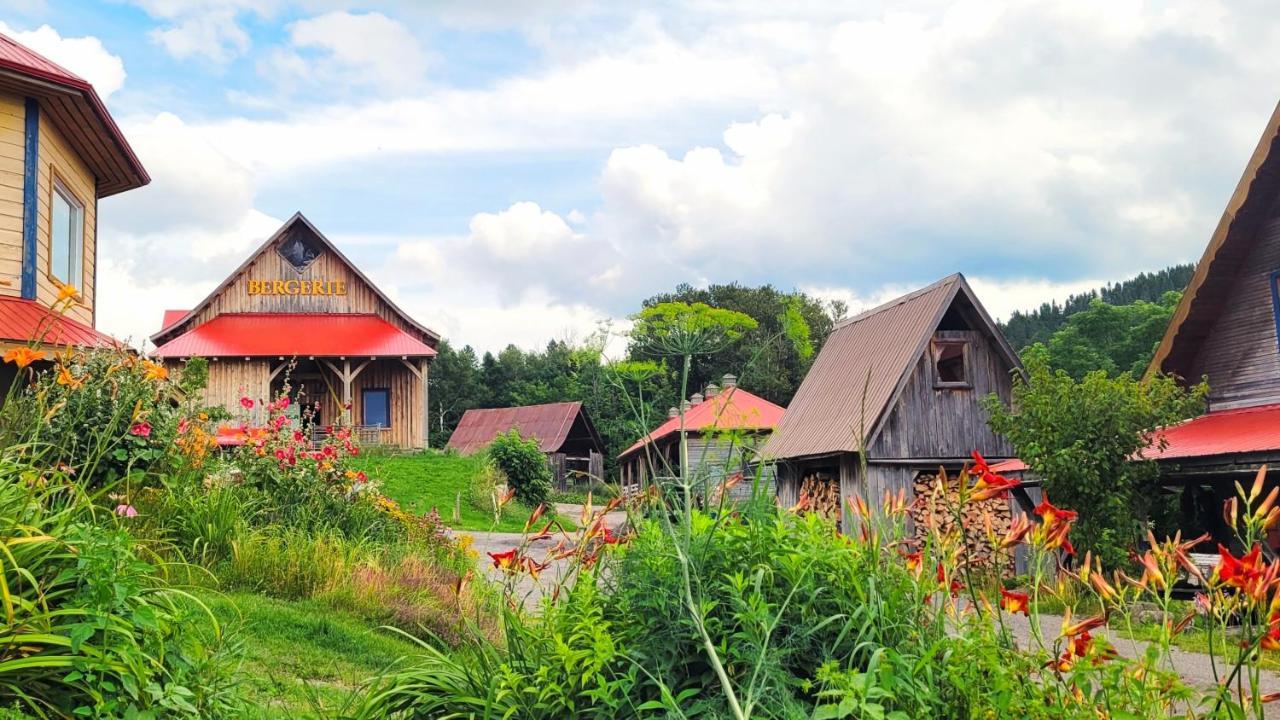 La Vieille Ferme, Ecogite Saint-Fulgence Ngoại thất bức ảnh